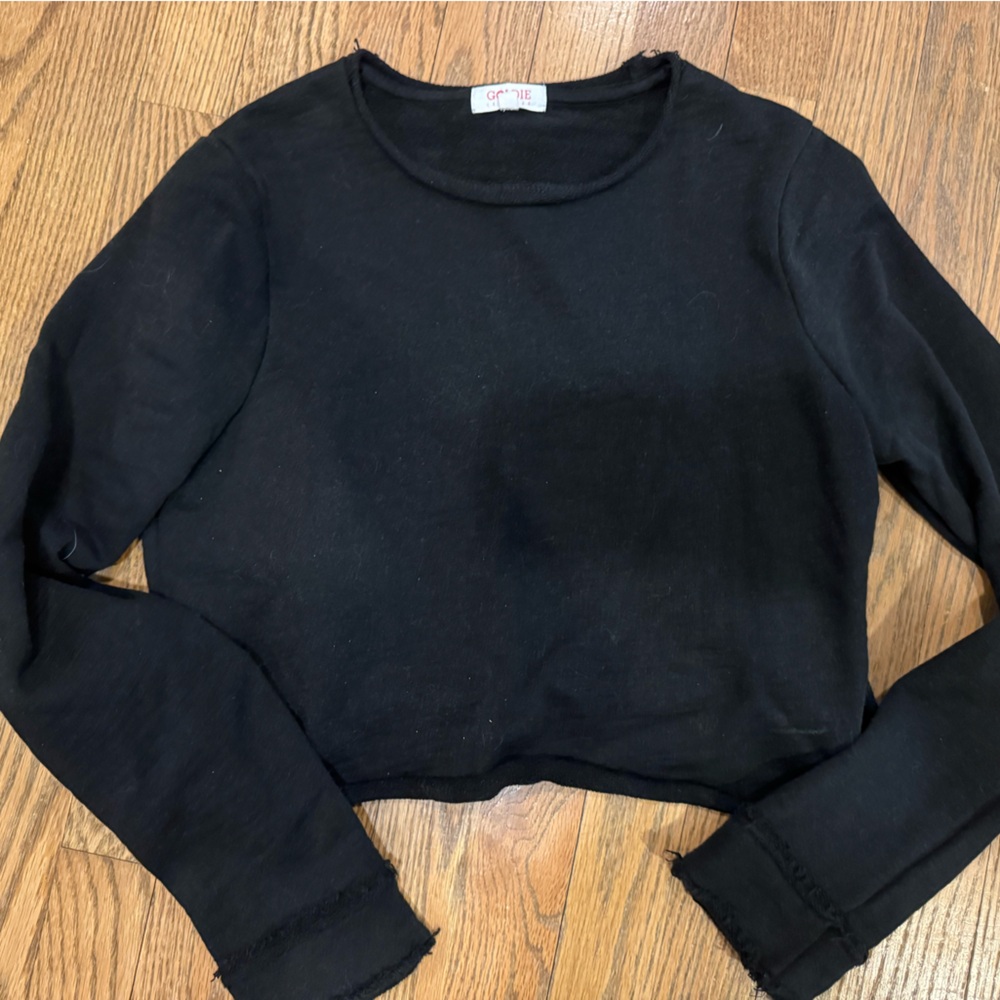 Goldie sweatshirt Black Long Sleeve Crop Top